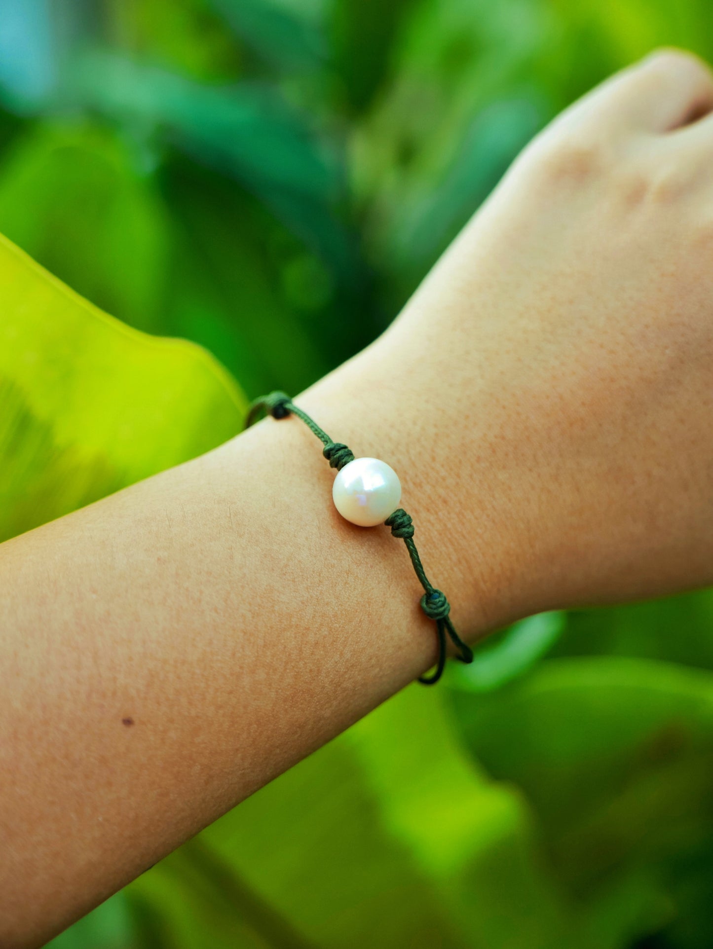 Luna Bracelet in N09 Moss