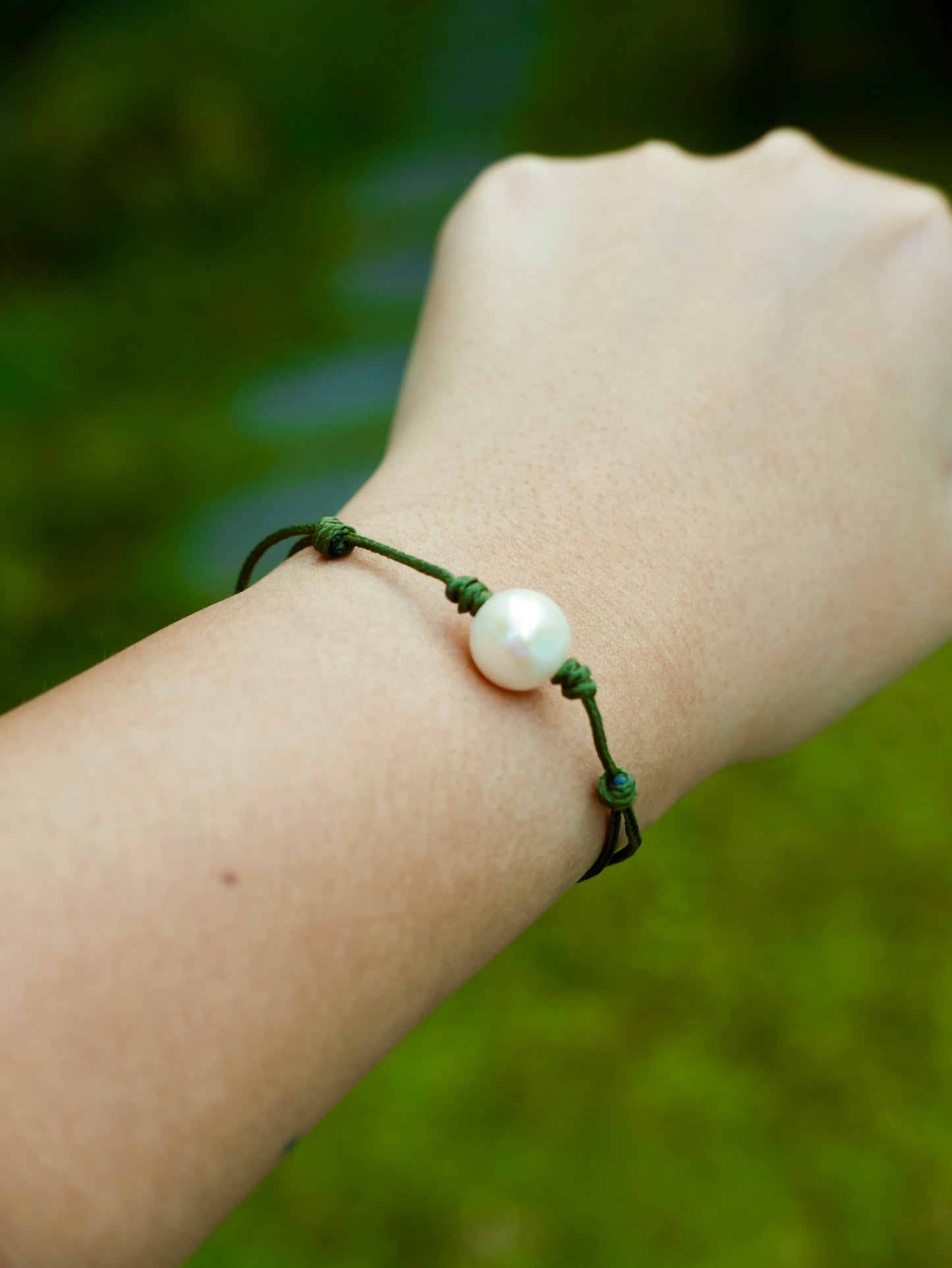 Luna Bracelet in N09 Moss